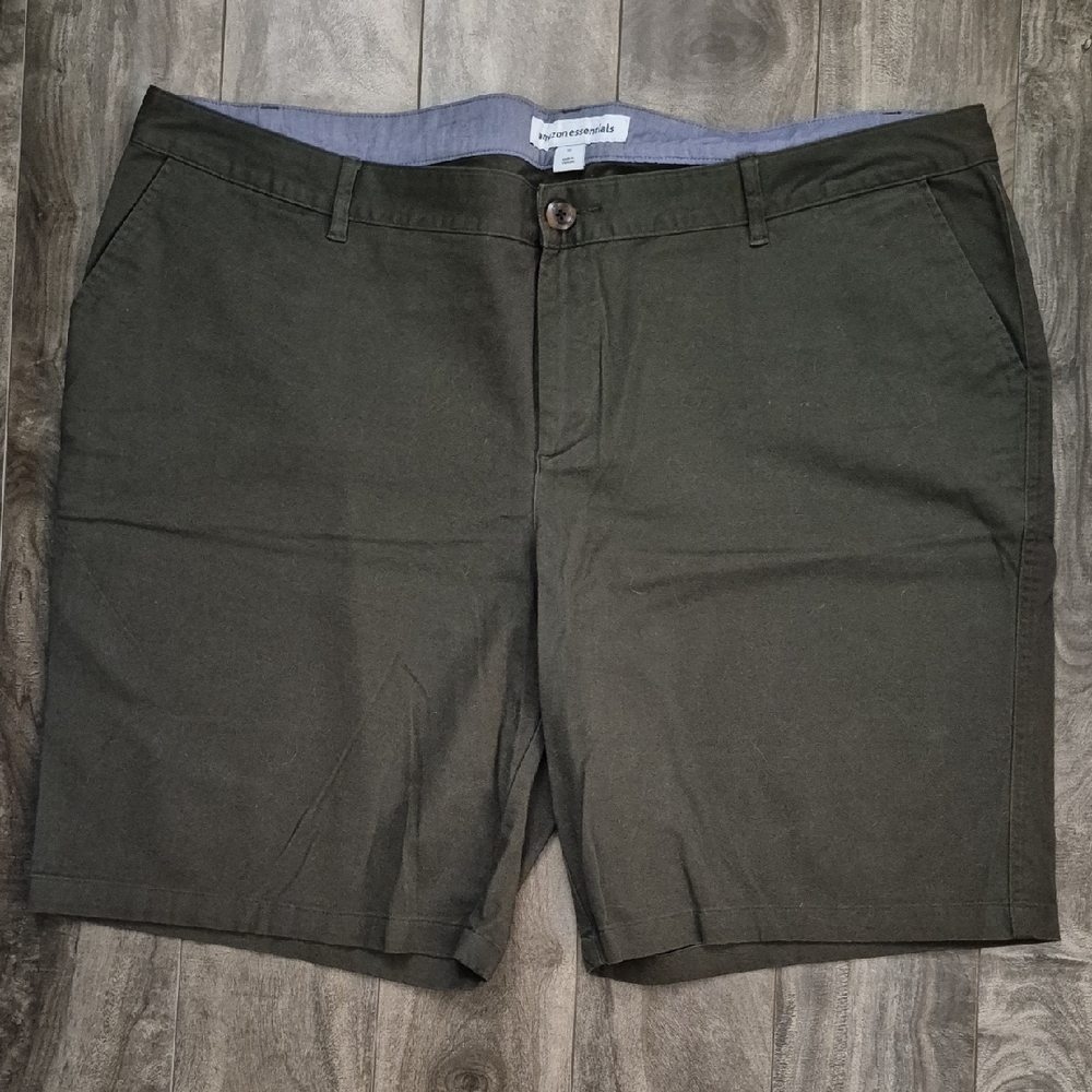 NWOT Sz 20 Ladies Amazon Essentials Shorts, Olive Green